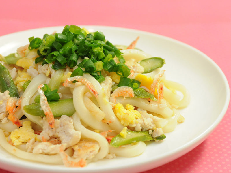 桜海老とアスパラの塩焼きうどん